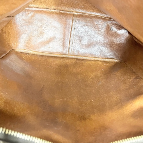 Louis Vuitton Messenger Bag 💯 Authentic! - Picture 14 of 16
